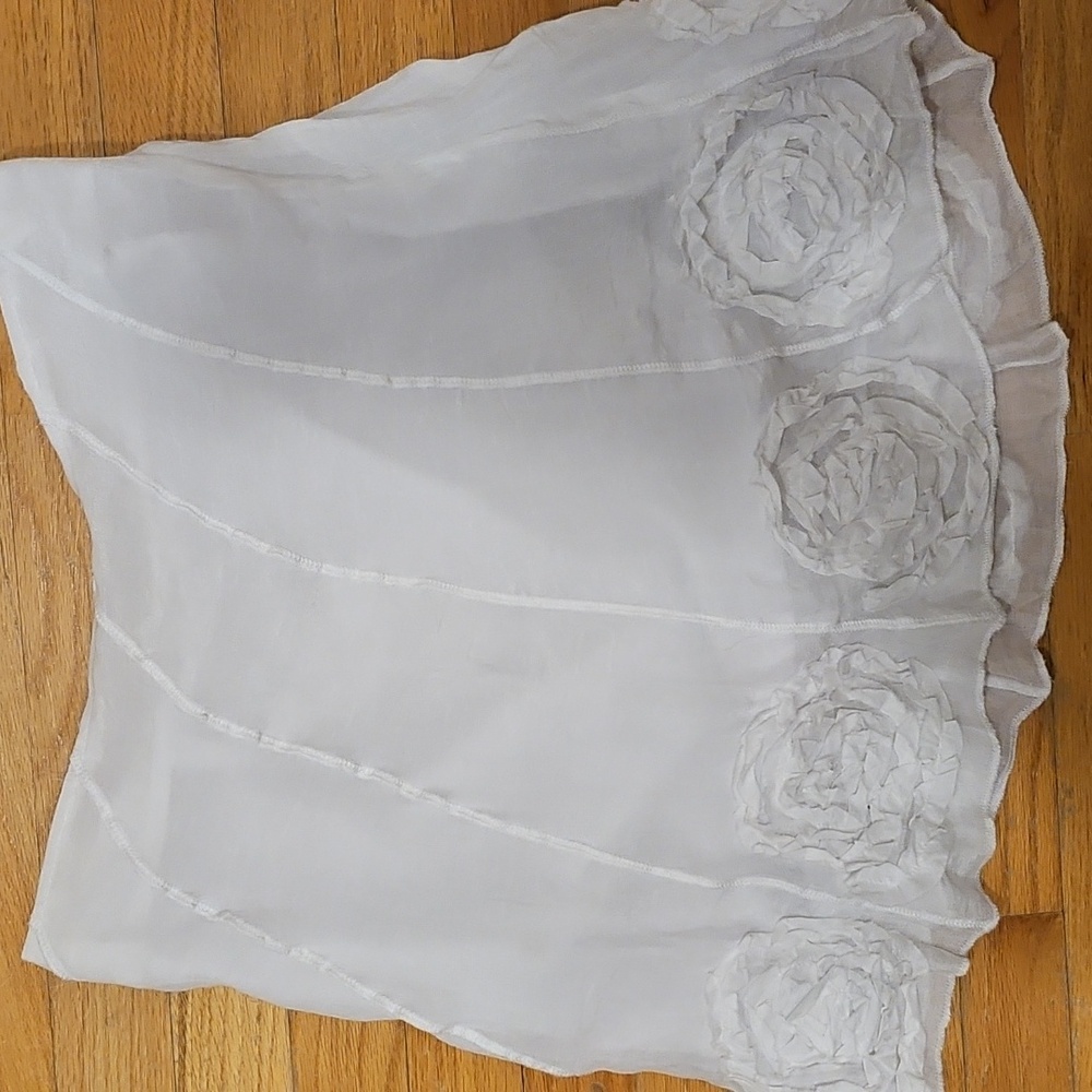 Solitaire White Skirt with Floral Accents NWT